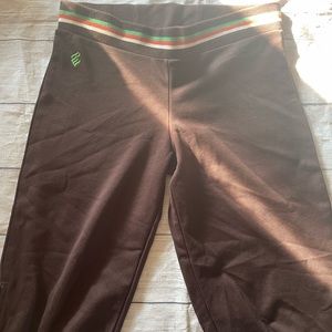 Juniors Rocawear capris XL